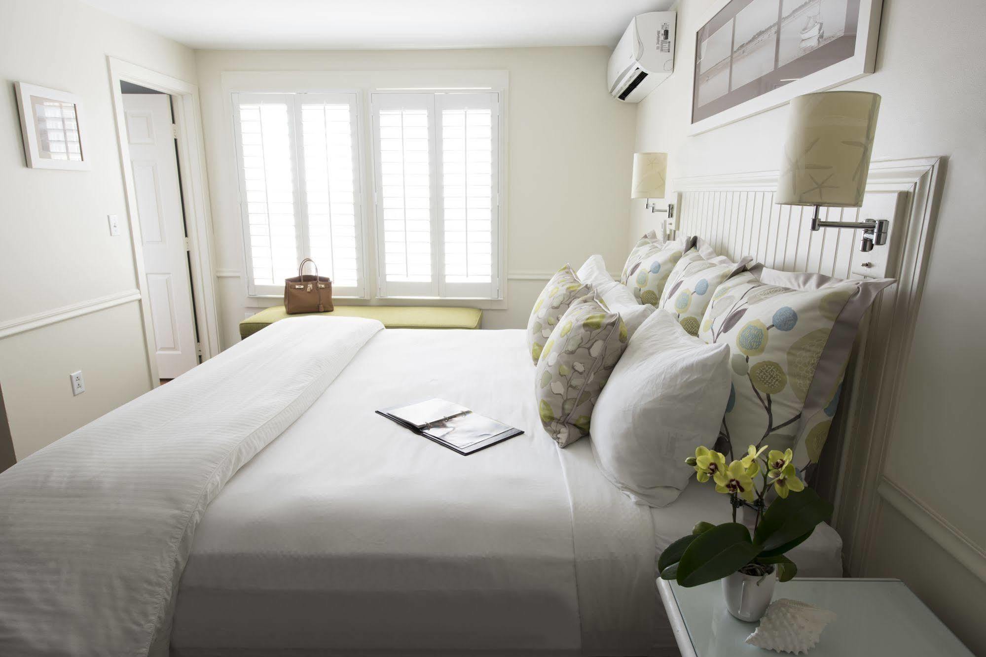 Vineyard Square Hotel And Suites Edgartown Exteriör bild